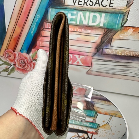 LOUIS VUITTON ELISE WALLET - Picture 15 of 17